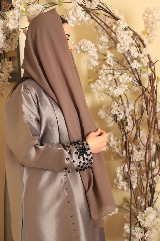 عباية ملونه تفتا بتصميم رائع