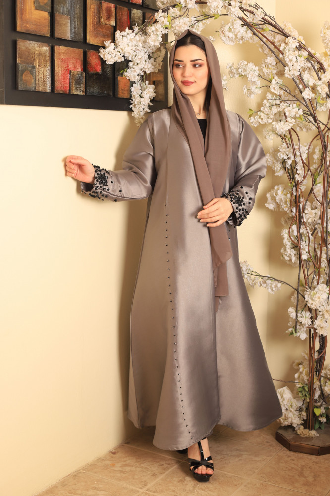 عباية ملونه تفتا بتصميم رائع