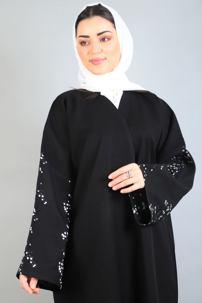 عباية تطريز اسود