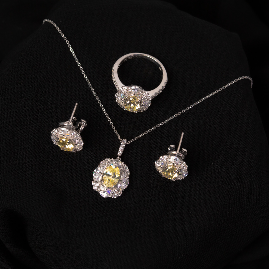 طقم فضة نواعم عيار 925 ذو جودة عالية و آمن على الب...