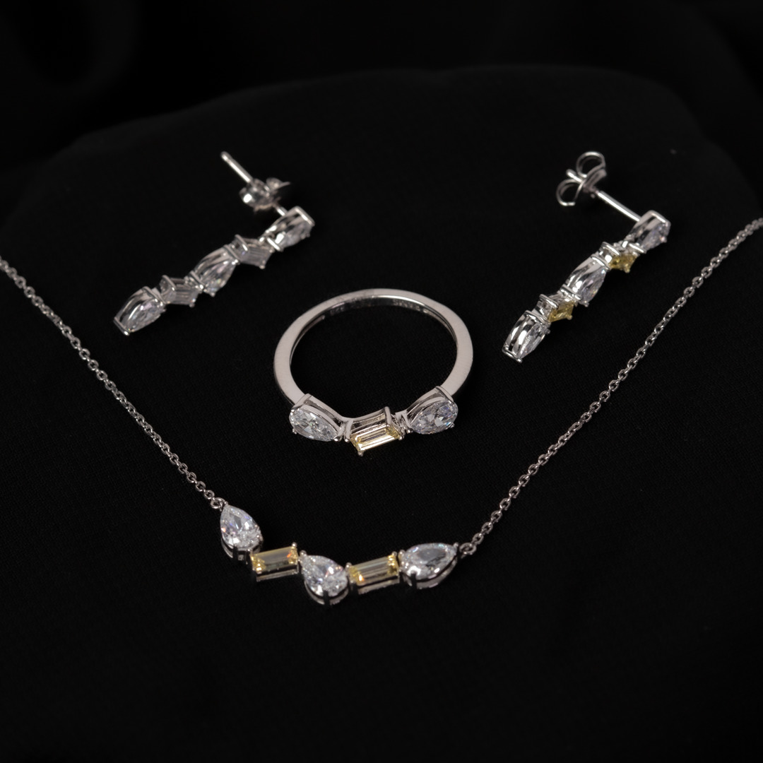 طقم فضة نواعم عيار 925 ذو جودة عالية و آمن على الب...